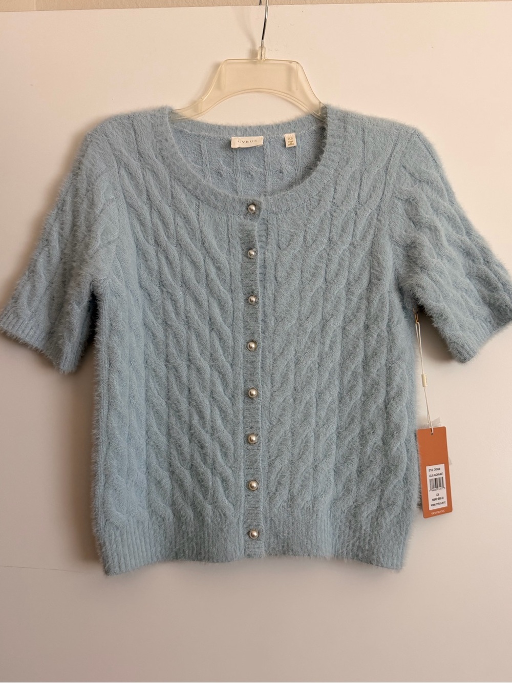 NWT Cyrus Supersoft Short Sleeve Button Up sweater